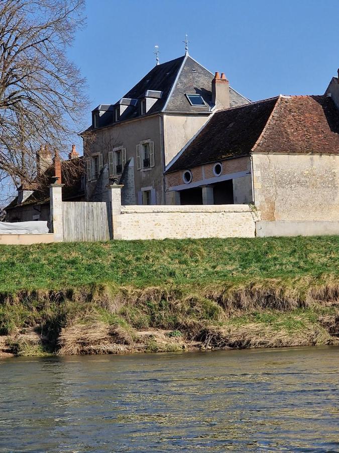 La Marche Chambre D'Hotes "Au Bord De Loire" מראה חיצוני תמונה