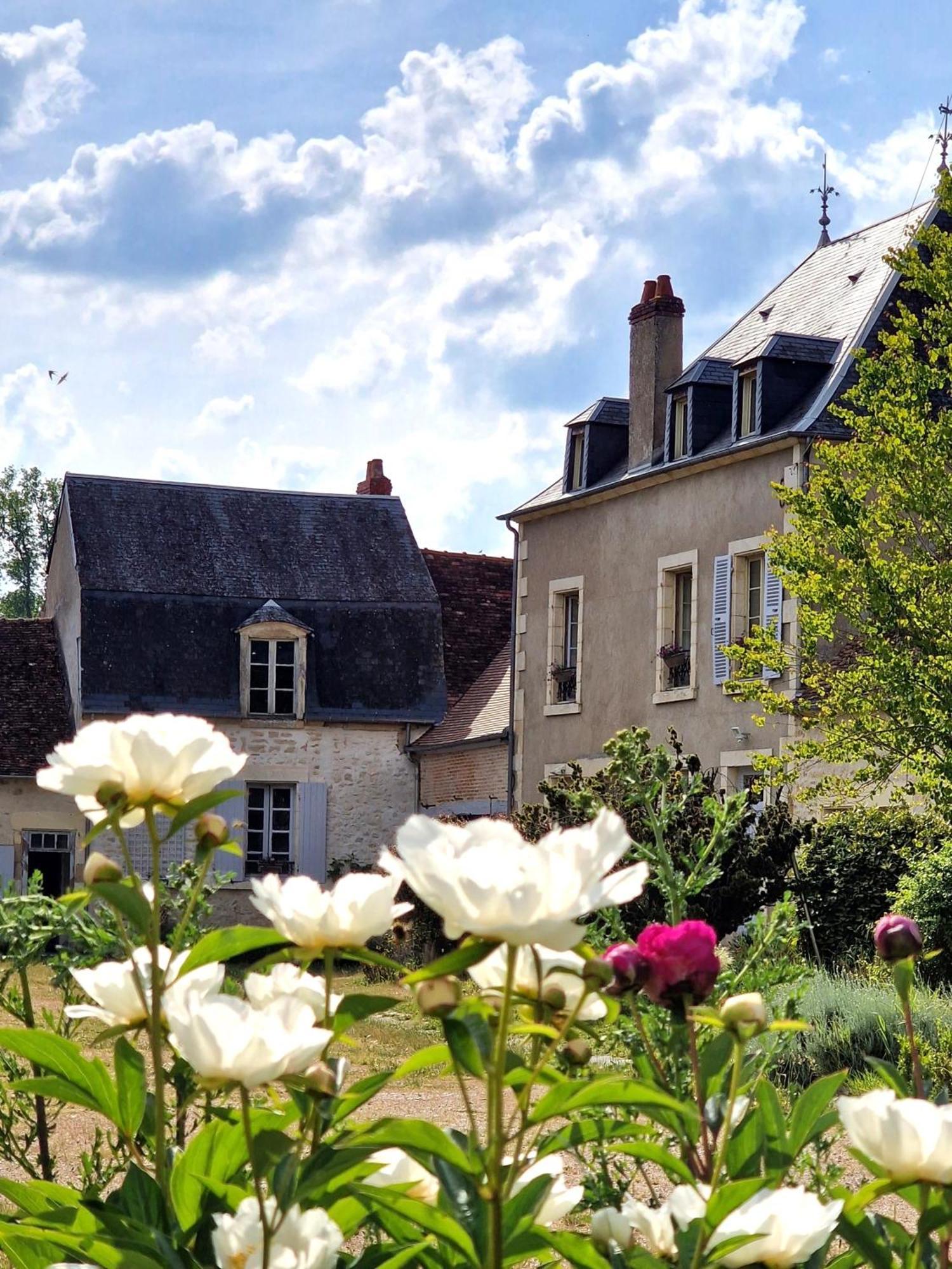 La Marche Chambre D'Hotes "Au Bord De Loire" מראה חיצוני תמונה